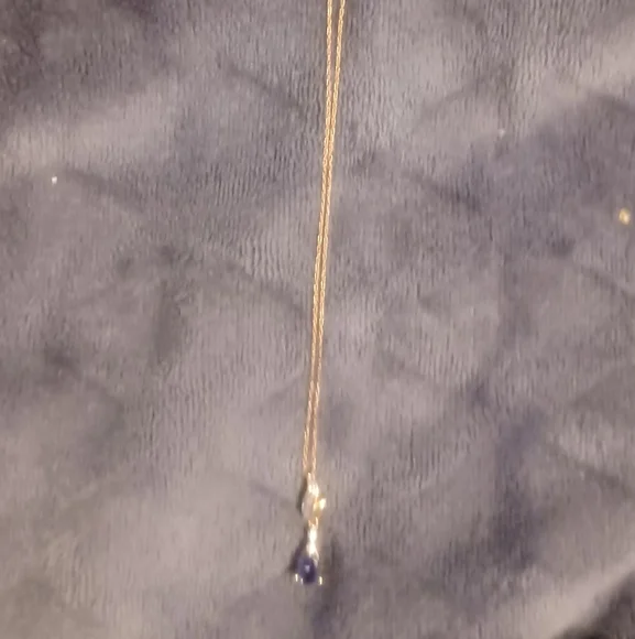 10kt gold Iolite Pendant with 18k gold over Sterling silver chain. 17 inches. - Picture 1 of 3